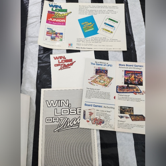 Vtg 1987 Milton Bradley Win Lose or Draw Board Game Near COMPLETE Missing the sm - Picture 2 of 4